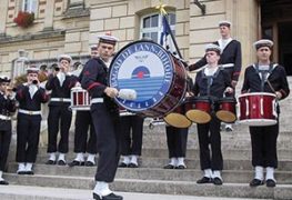 BANDA DI CORNAMUSE DELLA MARINA MILITARE FRANCESE – BAGAD DI LANN-BIHOU